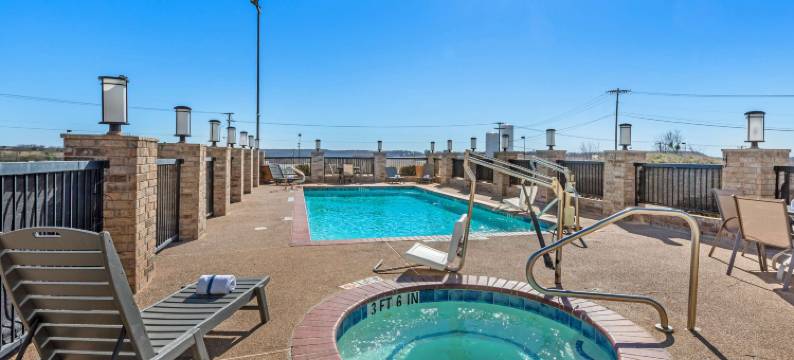 俱乐部屋贝斯特韦斯特套房酒店(Best Western Club House Inn  Suites)图片