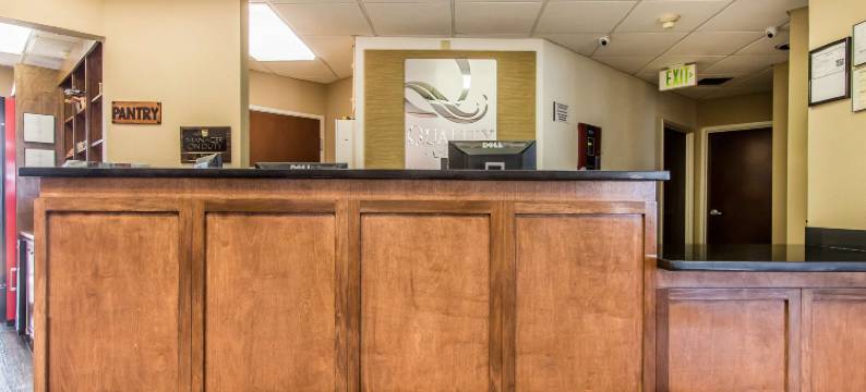 新伊比利亚品质套房酒店(Quality Suites New Iberia)图片