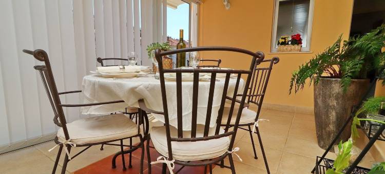 多达阳光公寓(Sunshine Apartment Doda)图片