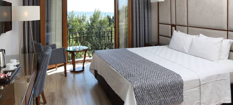 金湖酒店(Golden Lake Hotel)图片