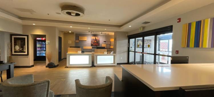 舒适套房酒店迈阿密 - 66号公路(Route 66 Inn & Suites)图片