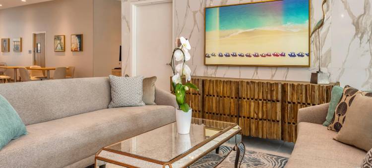 劳德代尔堡海滩坎布里亚酒店(Cambria Hotel Fort Lauderdale Beach)图片