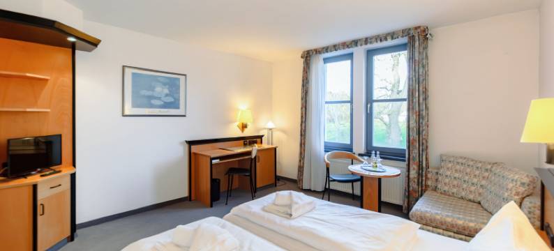 祖尔阿尔滕施米德酒店(Hotel Rügenschmiede Vis a Vis Hiddensee)图片