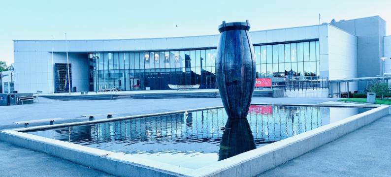 许斯内斯森特伦酒店(Husnes Sentrum Hotell)图片