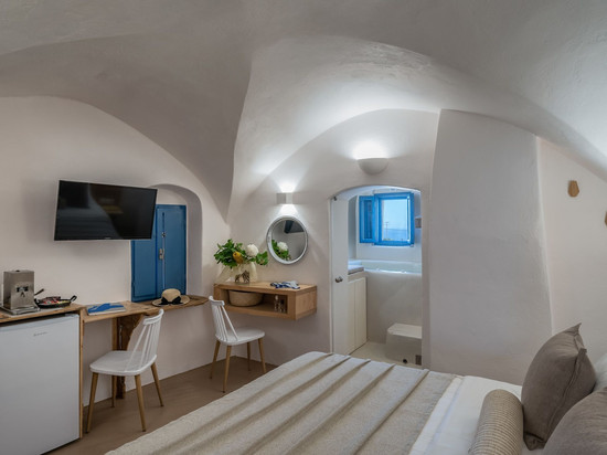 那拉斯套房酒店