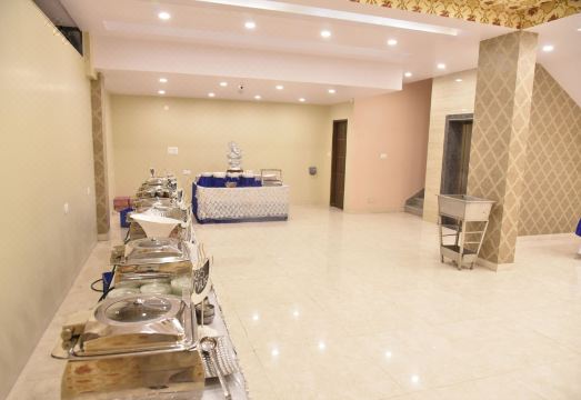 FabHotel 7th CrossingHotel Overview