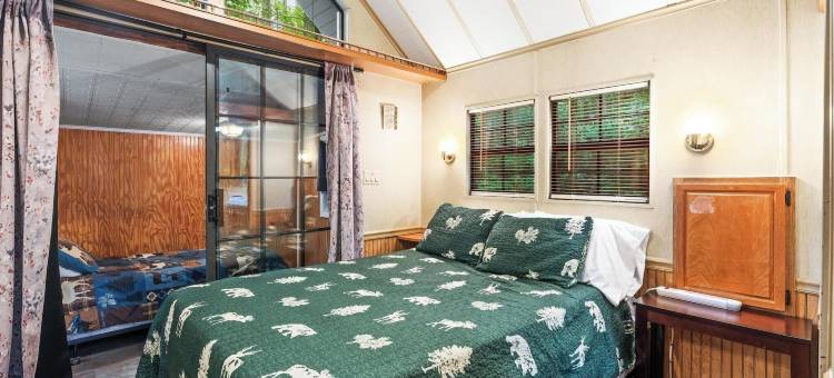 瀑布旅馆(The Cascades Inn-Waterfall Retreat)图片