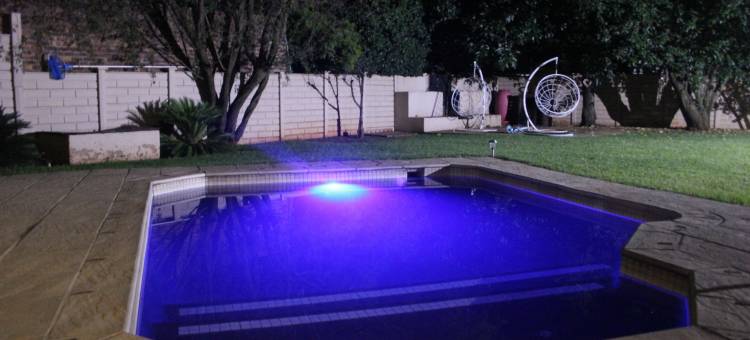 时尚&宁静1床天堂在鲁德普特(Chic & Serene 1-Bed Haven in Roodepoort)图片