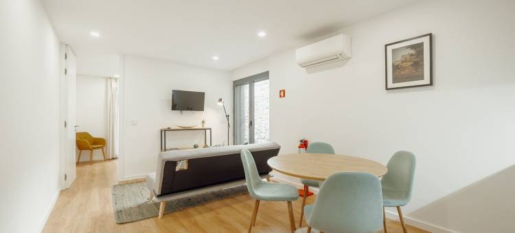 庭院波尔图设计公寓L配有露台(Courtyard Oporto Design Apartment L with Terrace)图片