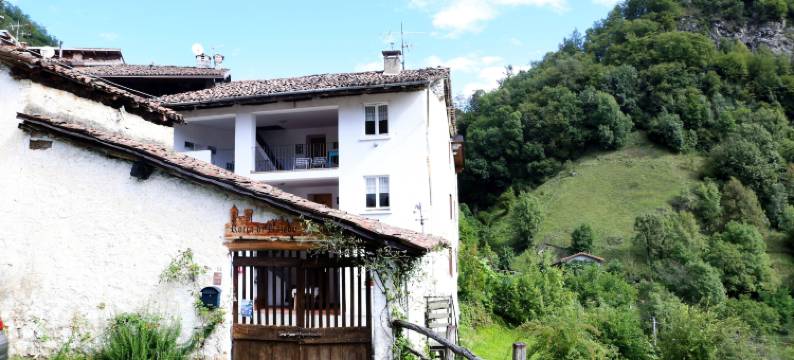 罗卡迪巴乐多住宿加早餐旅馆(B&B Rocca di Bajedo)图片