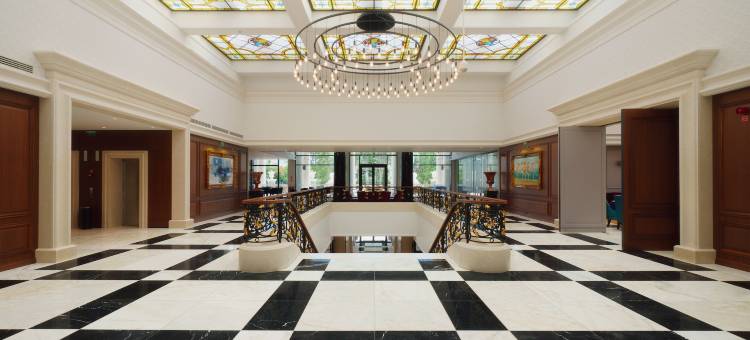 阿斯特花园酒店(Astor Garden Hotel)图片