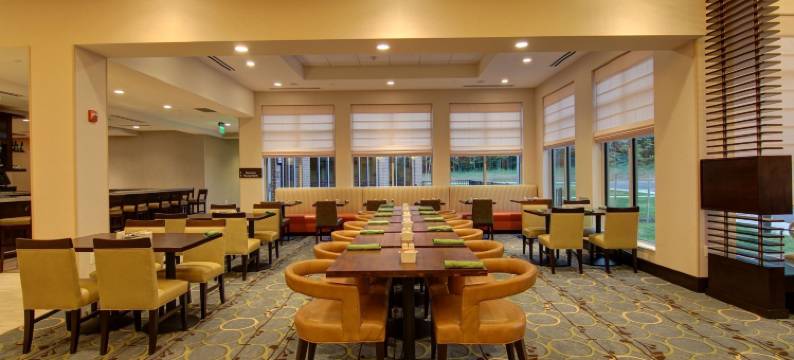 伍德布里奇希尔顿花园酒店(Hilton Garden Inn Woodbridge)图片