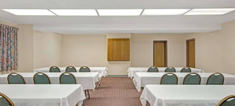 华盛顿戴斯酒店(Days Inn by Wyndham Washington Pennsylvania)图片