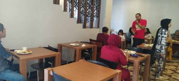 里奥拉伊斯兰旅馆(Ryola Inn Syariah)图片