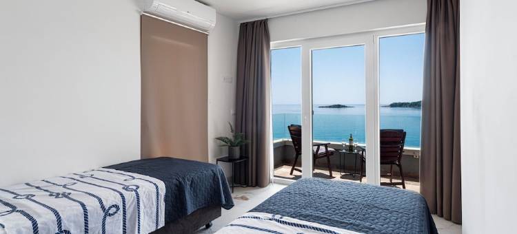 Beach House - Spectacular Beach House with Hot Tub (4 +1 Bedrooms,4 Bathrooms)图片