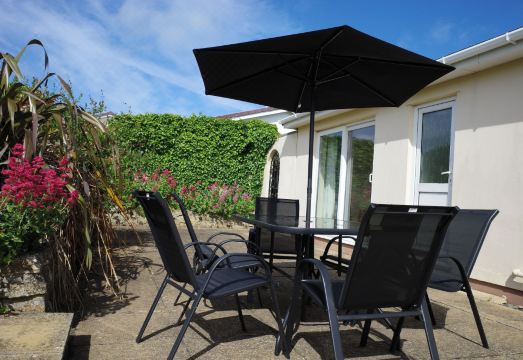 Badgers Cliff Hotel Overview