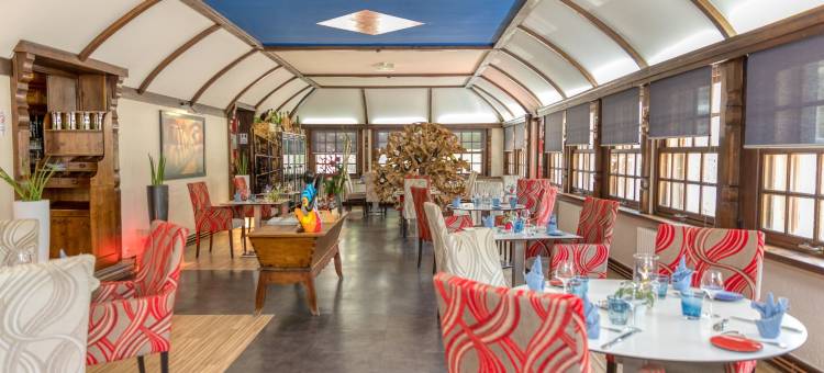 柯曼迪耶雷香帕雷之家酒店(La Commanderie de Champarey)图片