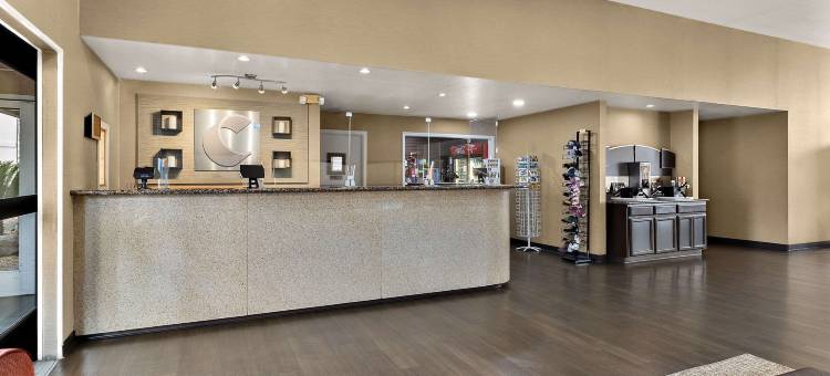 红杉国王峡谷舒适套房酒店(Comfort Inn & Suites Sequoia Kings Canyon)图片