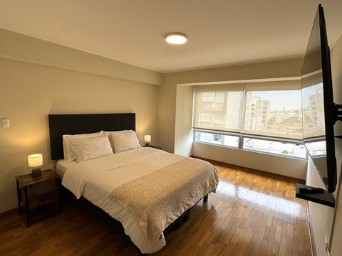 米拉弗洛雷斯2卧室行政公寓