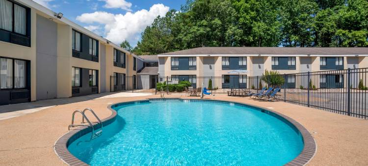 塔斯卡卢萨大学附近罗德威酒店(Rodeway Inn Tuscaloosa Near University)图片