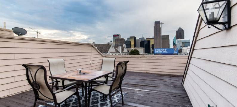 One Arts Plaza Townhome图片