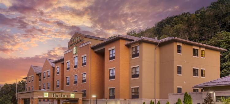 斯托本维尔方济各广场贝斯特韦斯特优质酒店(Best Western Plus Franciscan Square Inn and Suites Steubenville)图片