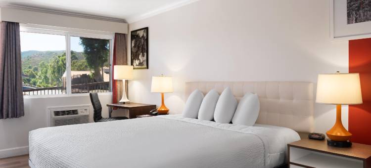 温德姆华美达-圣地亚哥波威米拉玛(Ramada by Wyndham San Diego Poway Miramar)图片