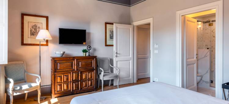 Florence Center 4 Bedrooms Apartment with Piazza Views. Piazza Pitti I图片