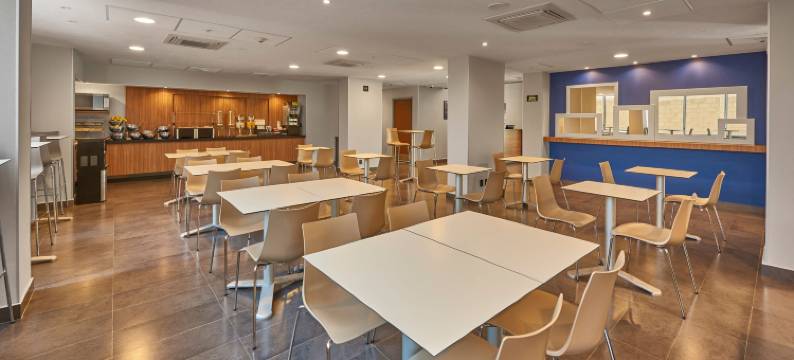 塞拉亚加莱里亚斯万豪城市快捷酒店(City Express by Marriott Celaya Galerias)图片