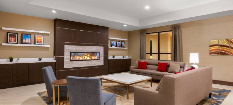 洲际酒店集团假日酒店拉米拉达-布埃纳公园(Holiday Inn LA MIRADA – BUENA PARK by IHG)图片