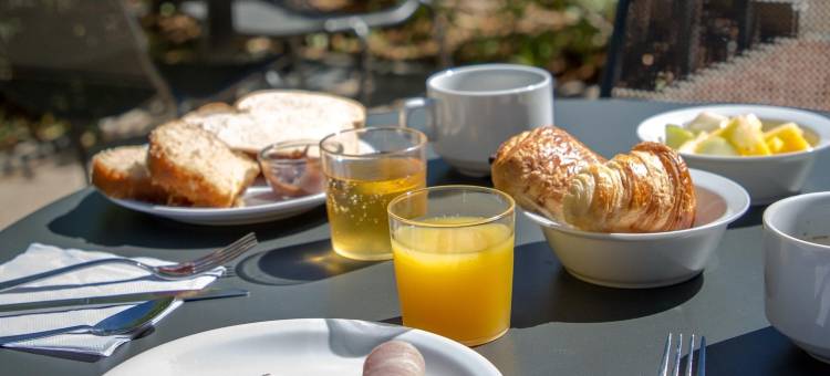 普罗旺斯布里尼奥勒宜必思快捷酒店(Ibis Budget Brignoles Provence)图片