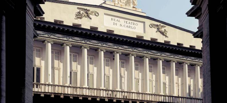 安吉奥诺那不勒斯中心美居酒店(Mercure Napoli Centro Angioino)图片