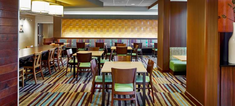 亚特兰大利西亚泉万枫酒店及套房(Fairfield Inn & Suites Atlanta Lithia Springs)图片