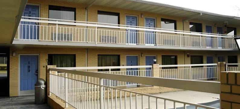 高速公路旅馆(Rodeway Inn)图片