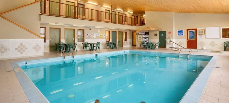炉畔套房旅馆(Fireside Inn and Suites)图片