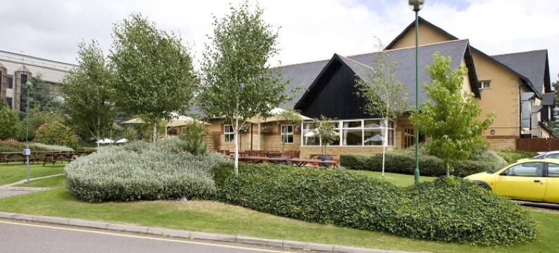 鲁顿机场普瑞米尔酒店(Premier Inn Luton (Airport))图片