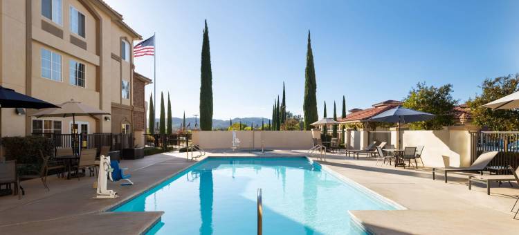 帕索罗布尔斯拉昆塔温德姆套房酒店(La Quinta Inn & Suites by Wyndham Paso Robles)图片