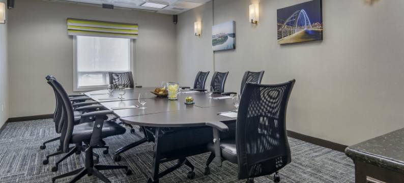 加拿大艾伯塔埃德蒙顿/西欢朋套房酒店(Hampton Inn & Suites by Hilton Edmonton/West)图片