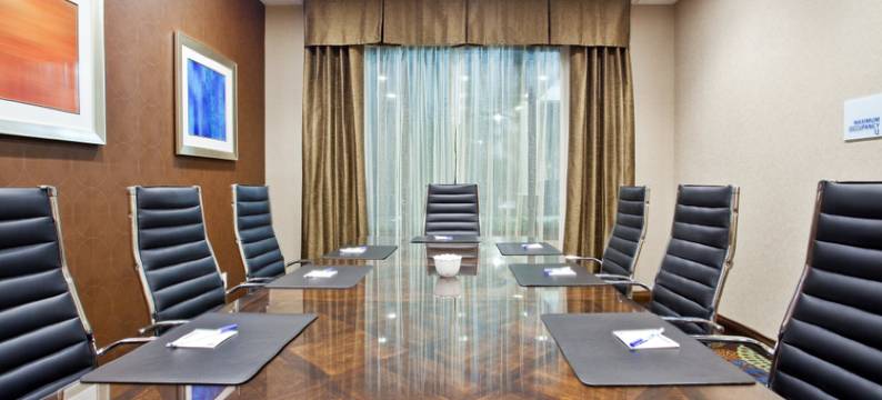 智选假日套房酒店布福德(Holiday Inn Express & Suites BUFORD NE - LAKE LANIER by IHG)图片