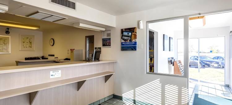 摩塞斯莱克6号汽车旅馆(Motel 6 Moses Lake, WA)图片