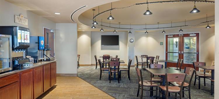 化石乡村套房贝斯特韦斯特优质酒店(Best Western Plus Fossil Country Inn  Suites)图片