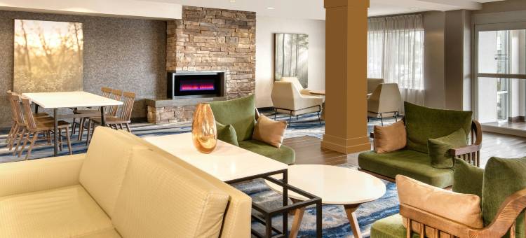 宾顿多伦多万枫酒店(Fairfield Inn & Suites Toronto Brampton)图片