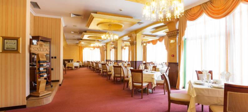 浪漫与家庭套房酒店(Romance Hotel and Family Suites)图片