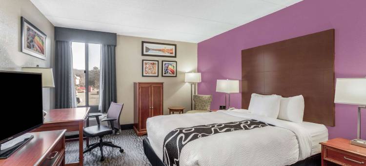 宾厄姆顿约翰逊城拉昆塔温德姆酒店(La Quinta Inn by Wyndham Binghamton - Johnson City)图片