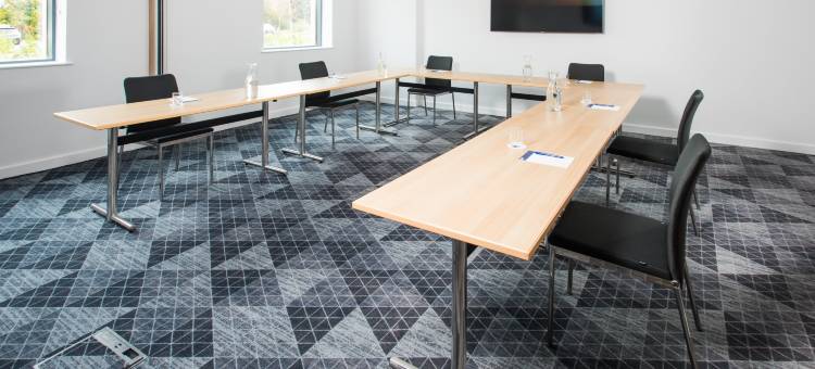 比斯特智选假日酒店(Holiday Inn Express Bicester)图片