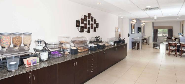 埃尔克哈特麦客达套房酒店(Microtel Inn & Suites by Wyndham Elkhart)图片