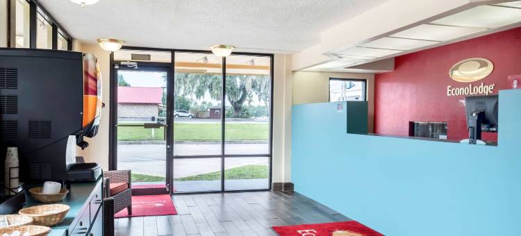 活橡树伊克诺酒店(Econo Lodge)图片