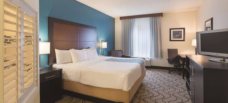 梅德福森特勒尔波因特拉昆塔温德姆套房酒店(La Quinta Inn & Suites by Wyndham Central Point - Medford)图片