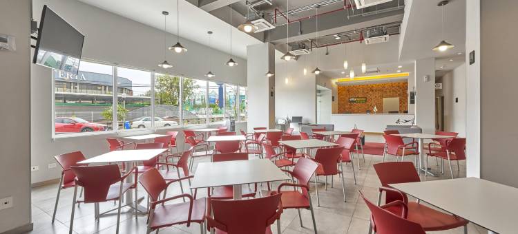 图斯特拉-古铁雷斯波利福鲁姆万豪城市快捷青年酒店(City Express Junior by Marriott Tuxtla Gutiérrez Poliforum)图片