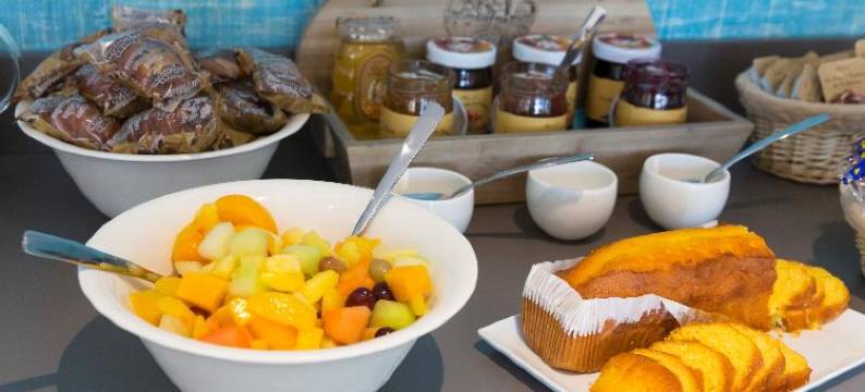 奥佩拉里亚派斯酒店(Logis Hôtel les Pins - Opéralia)图片